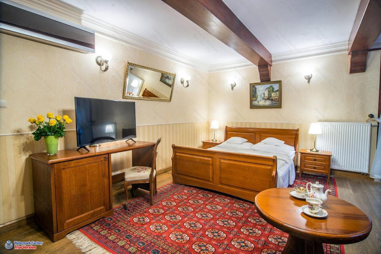 Hotel Dwa Ksiezyce Kazimierz Dolny Exterior foto