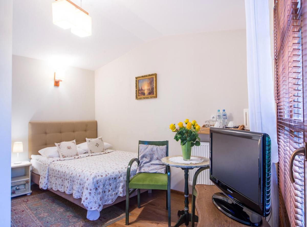 Hotel Dwa Ksiezyce Kazimierz Dolny Exterior foto