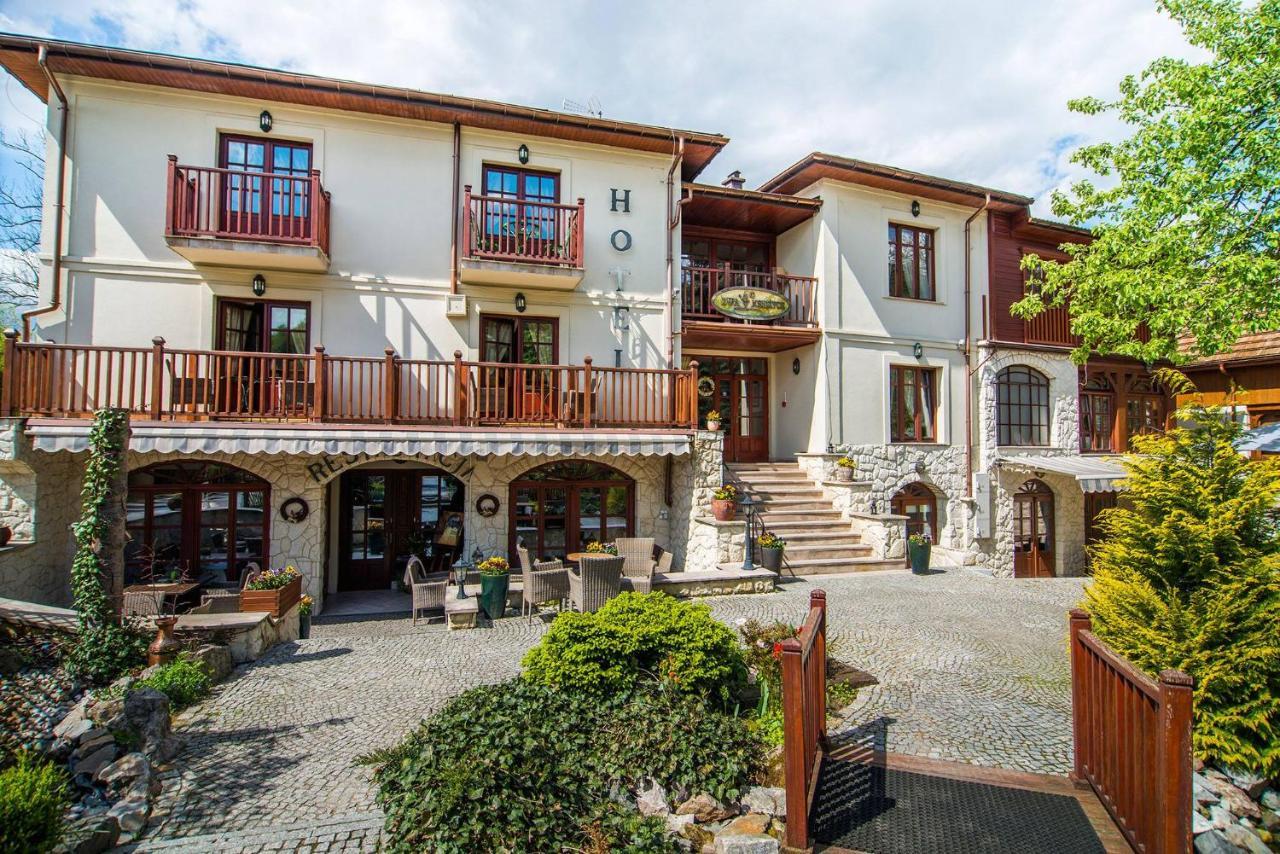 Hotel Dwa Ksiezyce Kazimierz Dolny Exterior foto